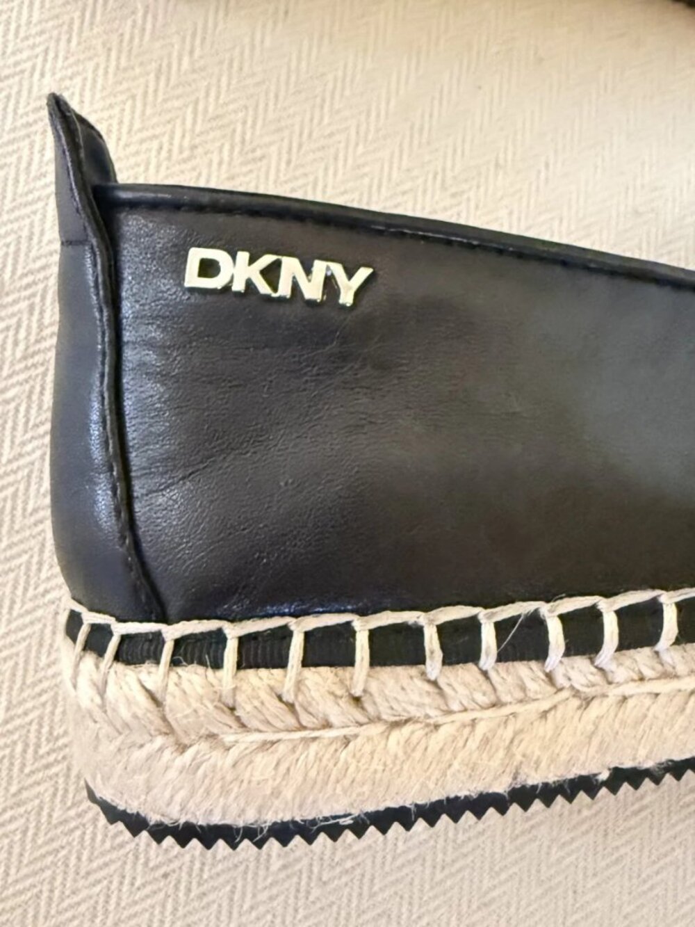 DKNY Mallandra Women's Black Leather Slip-On Espadrille Flats Shoes Sz 8 US NWT - Picture 7 of 15